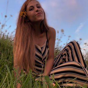 Meet your Posher, Jade